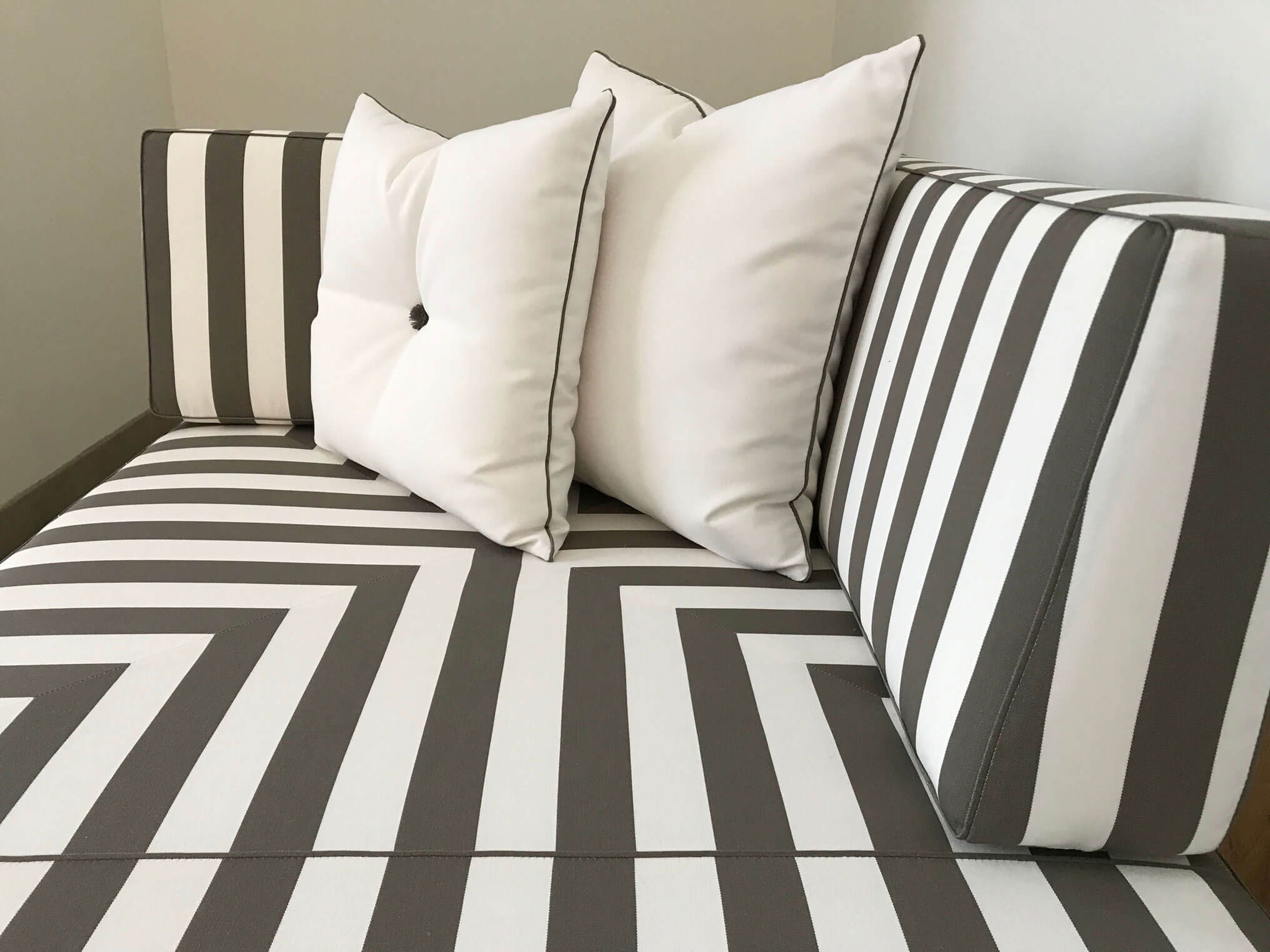 Daybed and chaises